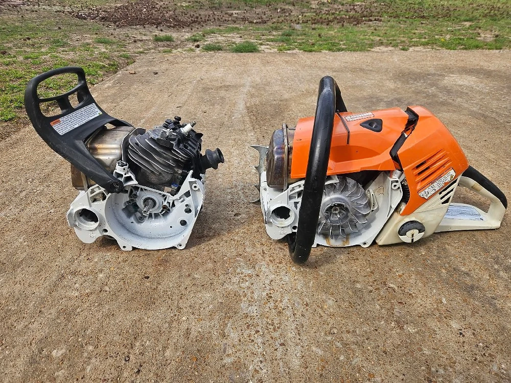 2 defekte Stihl MS 500i als Ersatzteilspender.