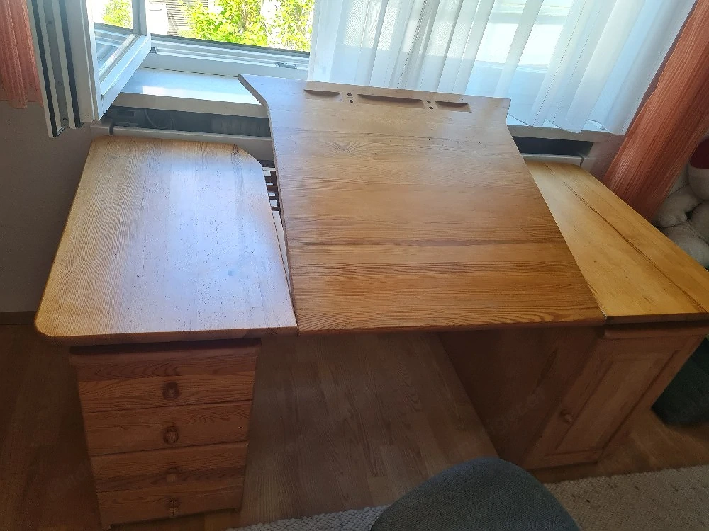 Schreib- und Bürotisch Vollholz