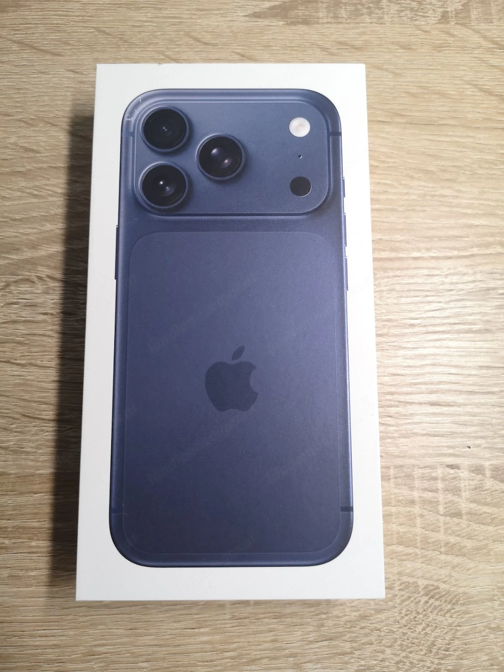 NEU, iPhone 17 Pro Deep Blue