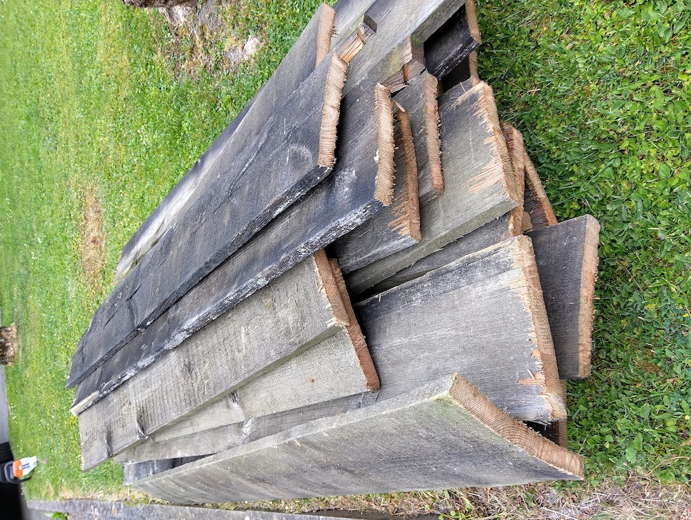 Holzbretter, tiefdruckimpregniert zu verschenken. Ca 180 x 20x 2