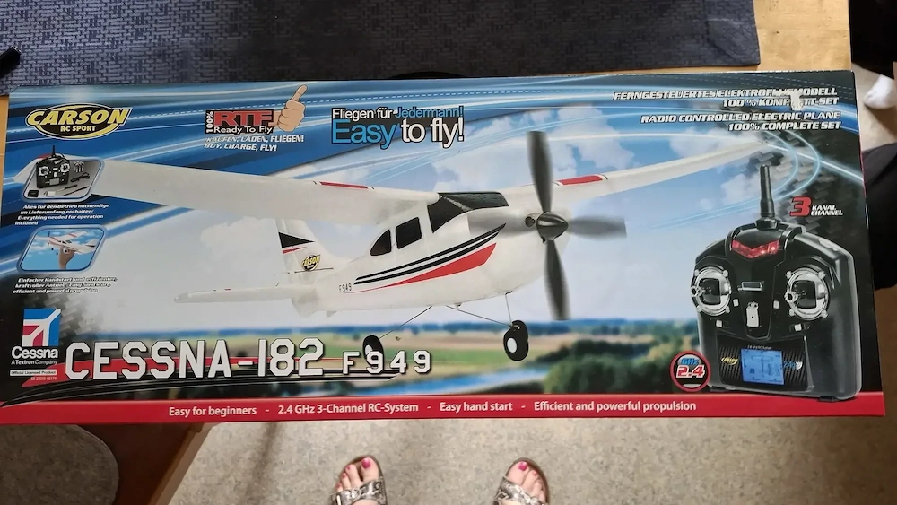Carson RC Sport Cessna 182
