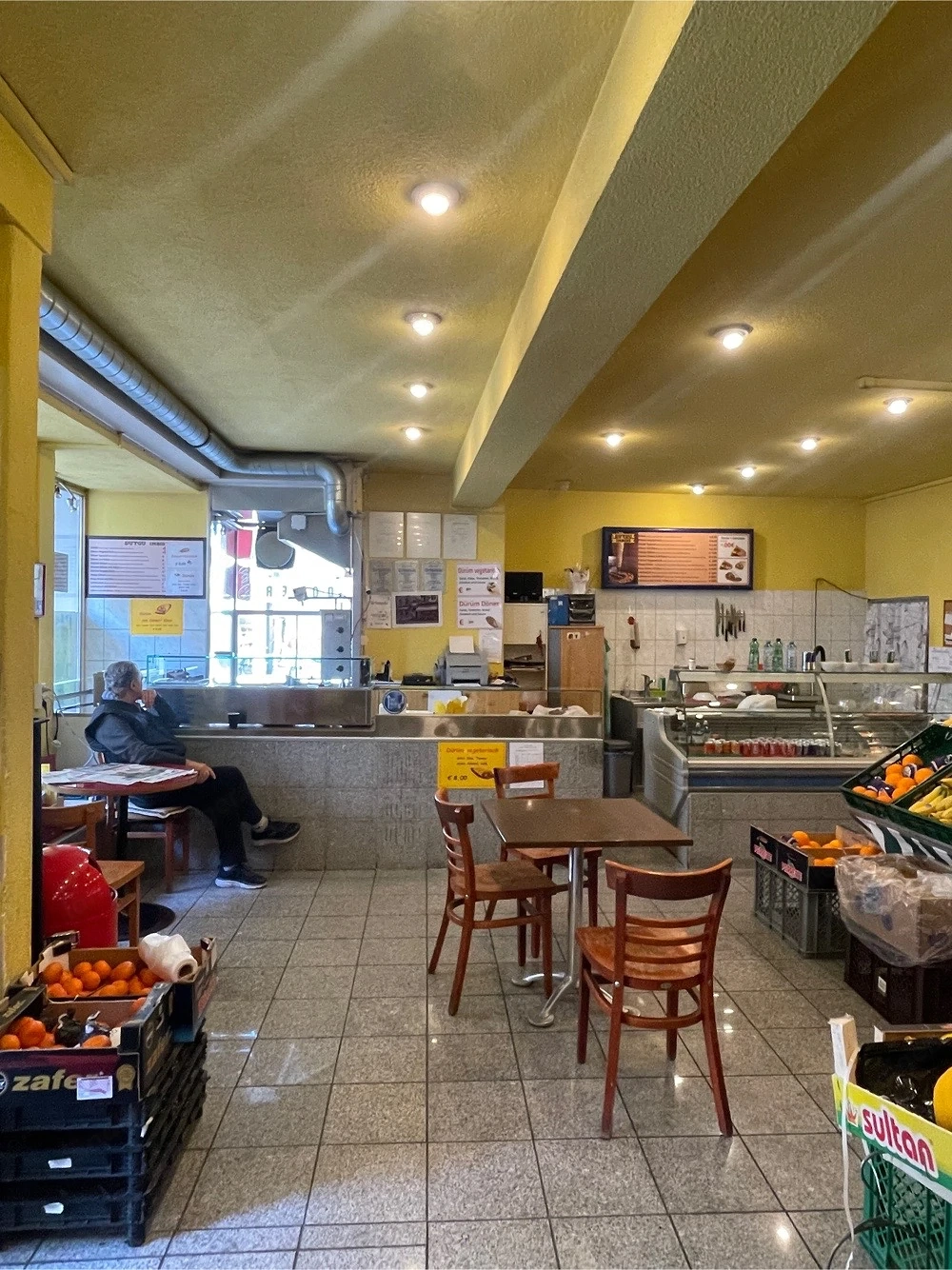 Lokal übergabe Lebensmittel und Gastro
