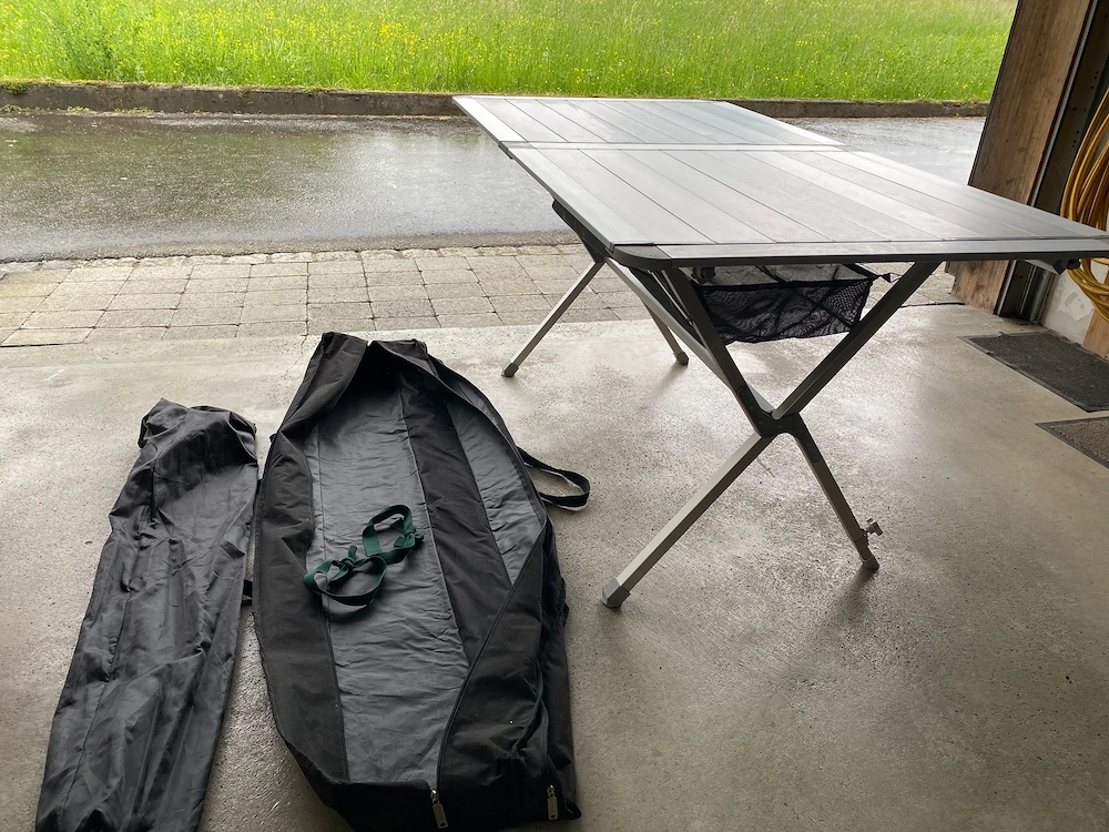 Brunner Camping Tisch aus Aluminium für bis zu 4 Personen 