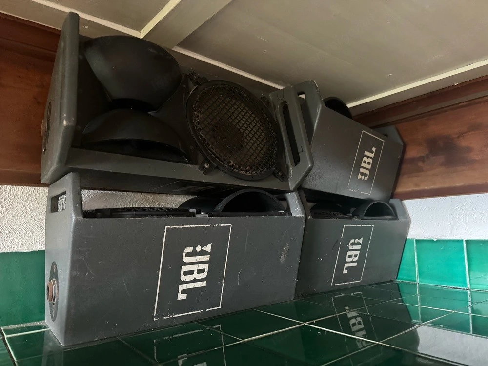Anlage von Musikliebhaber wird verkauft 