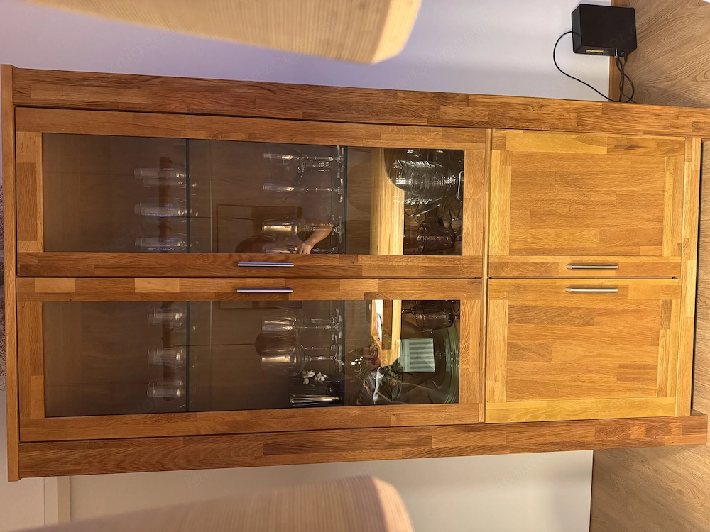 Vitrine   Wohnzimmerschrank    sehr guter Zustand