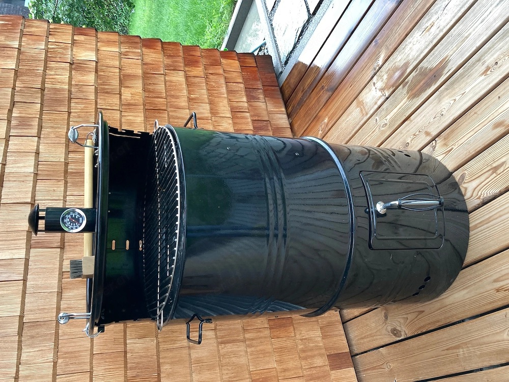 Verkaufe Grilltonne   Räuchertonne 