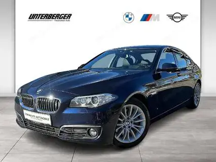 BMW 530d xDrive Luxury Line // elektr. Anhängerkupplung // Head-Up // Rückfahrkamera
