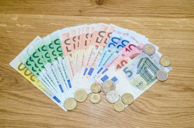 Wir bieten Kredite: für Privatpersonen und Unternehmen mit unkomplizierten Konditionen