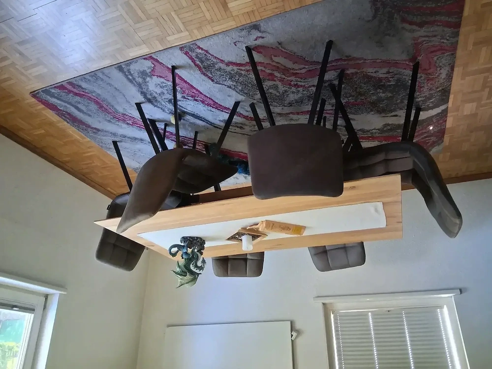 Esszimmer Tisch inklu. 6 Stühlen