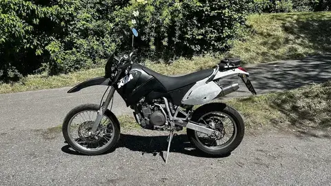 KTM 640 LC4 Supermoto 