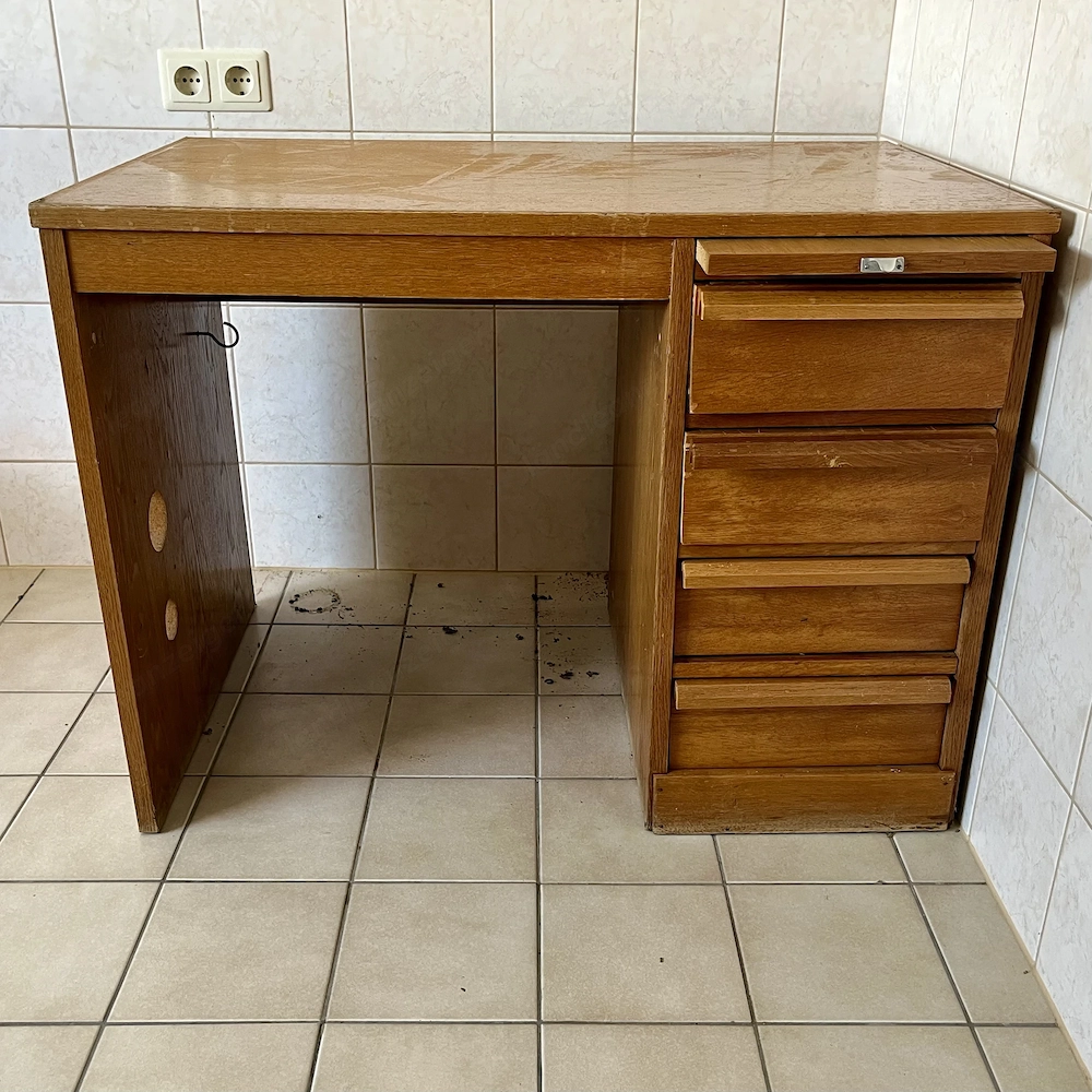 Gratis Nähtisch Kasten