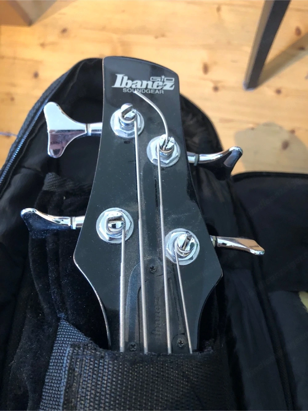 Bassgitarre Gio Soundgear