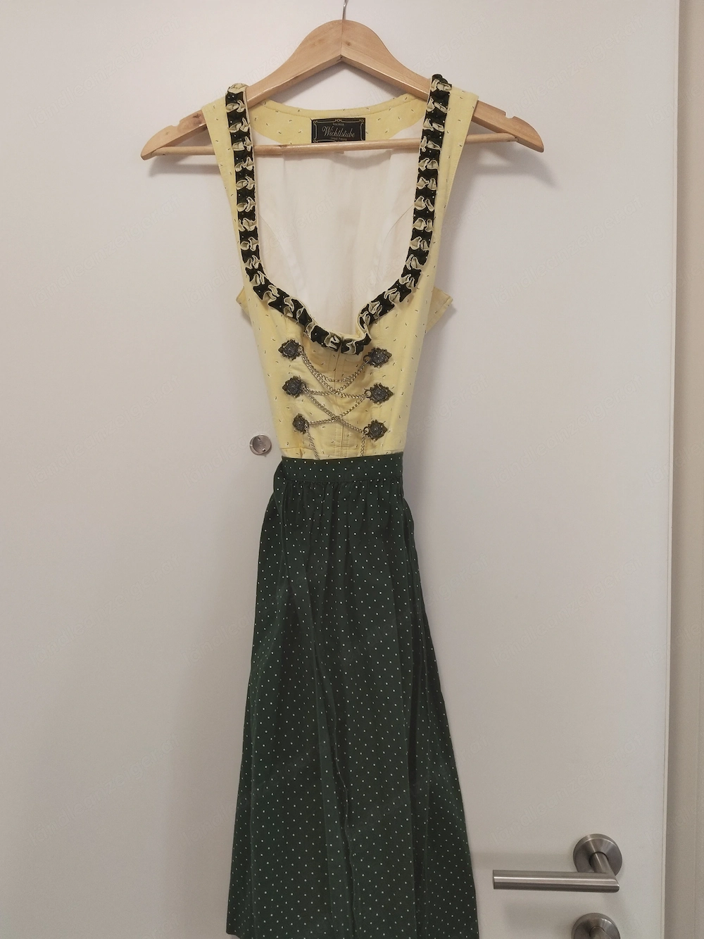 Dirndl sucht neue Besitzerin 