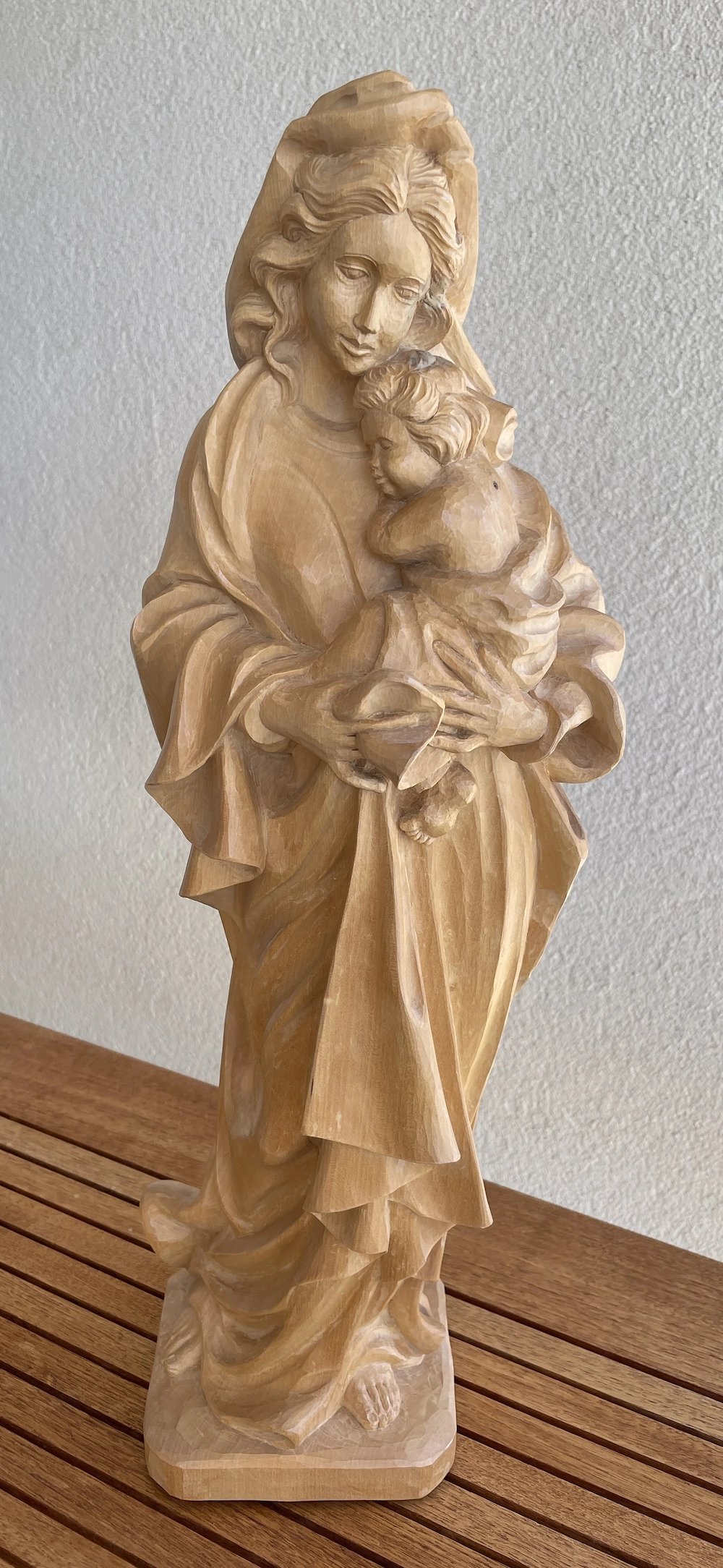 Madonna aus Holz