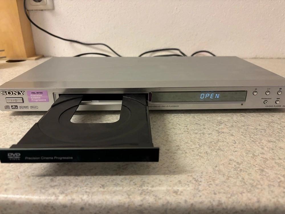 Sony CD   DVD Player
