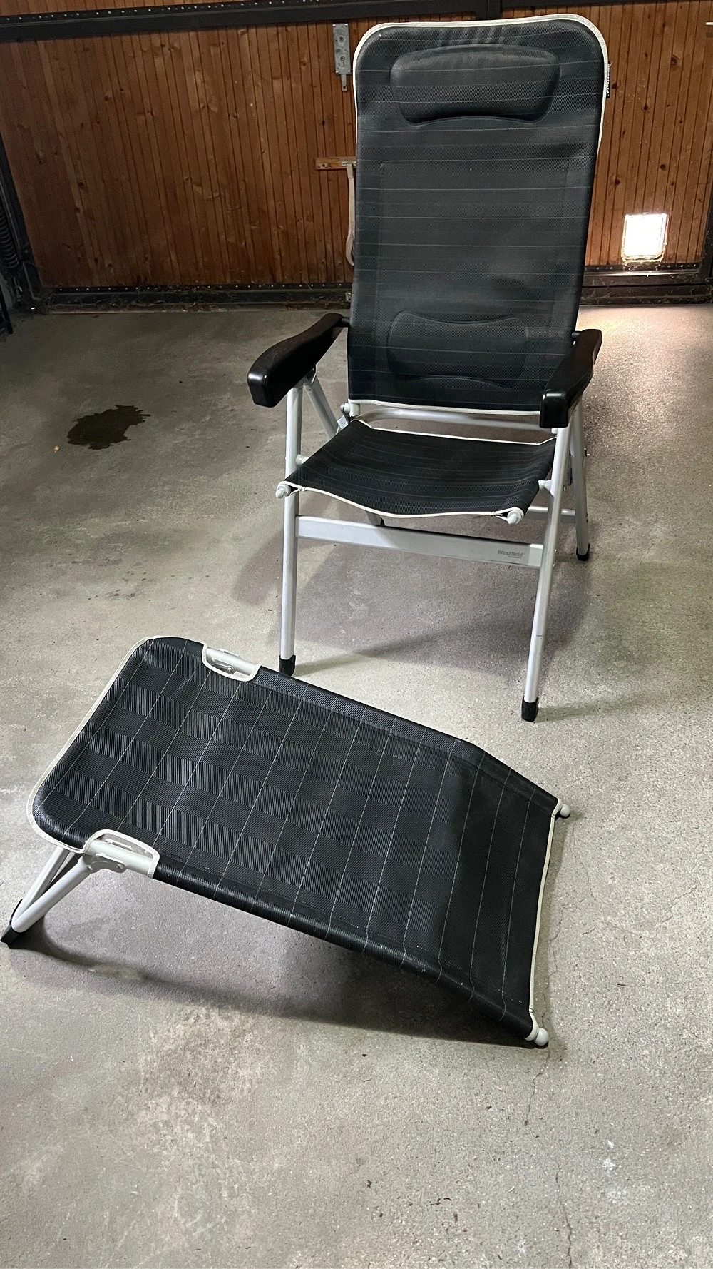 2x Camping Klappstuhl mit Beinauflage