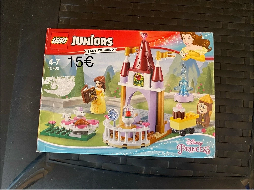 Lego        