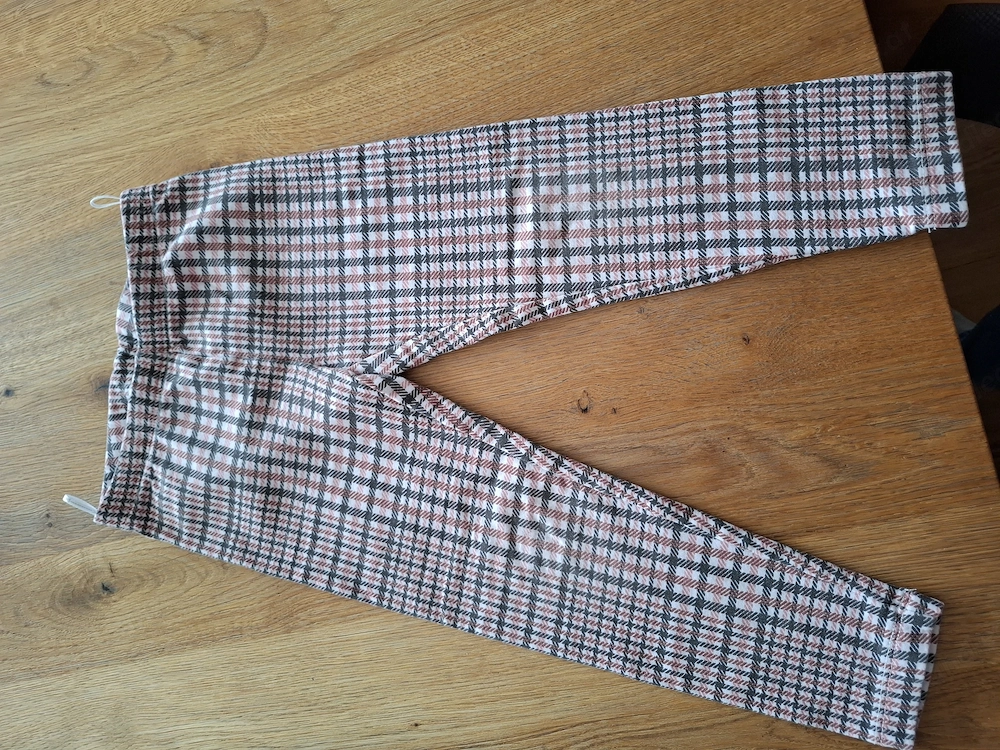 Hose Gr. 104