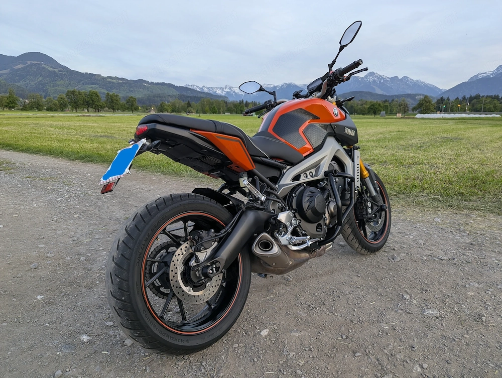 Yamaha MT-09, RN-29, blazing orange, top Zustand, viel Zubehör, wenig km 