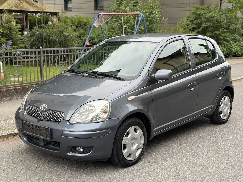 Toyota Yaris 1.0VVTi  TÜV 2 27+4mon