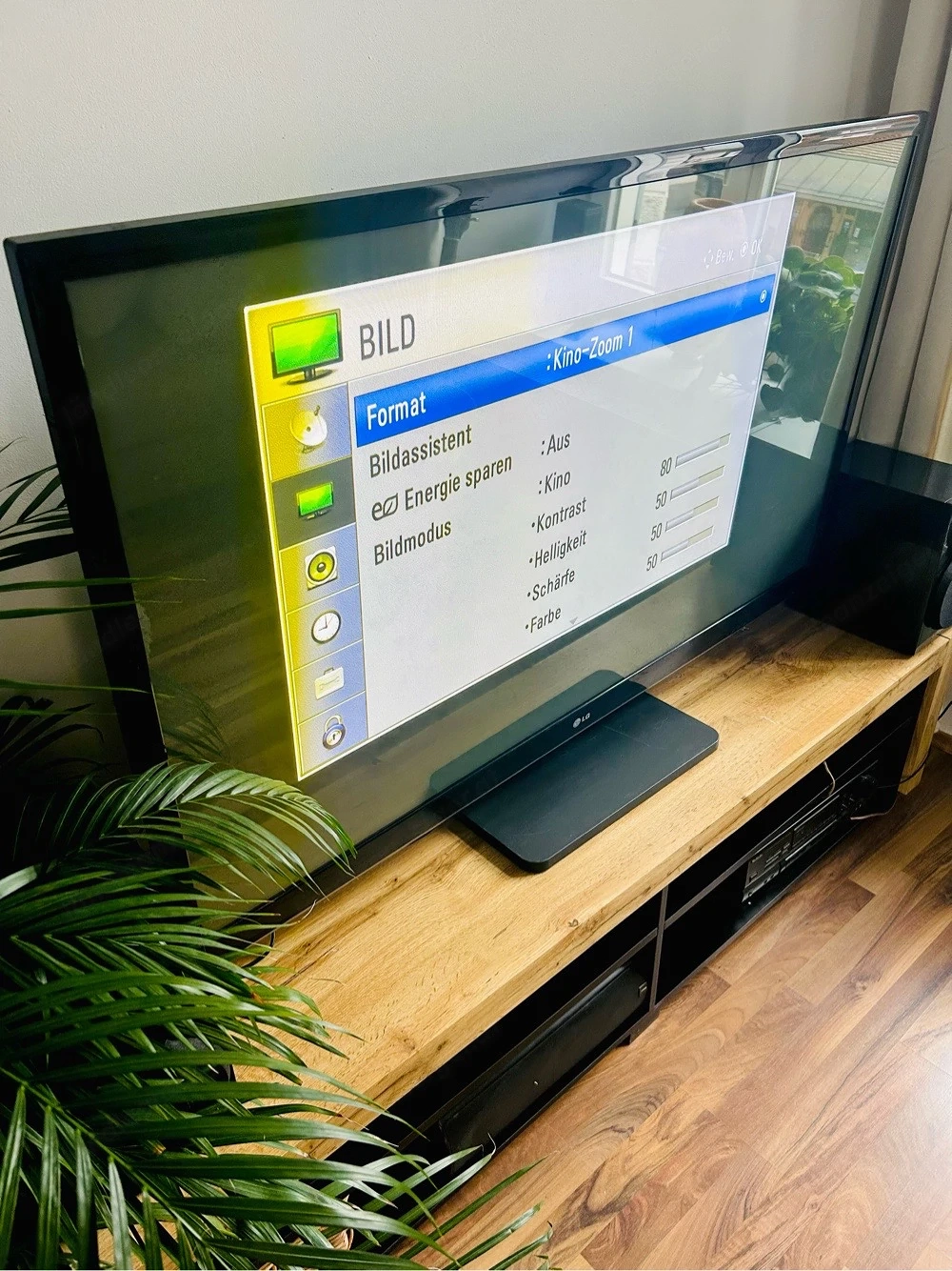 LG 60 Zoll Plasma Fernseher Full HD funktioniert einwandfrei