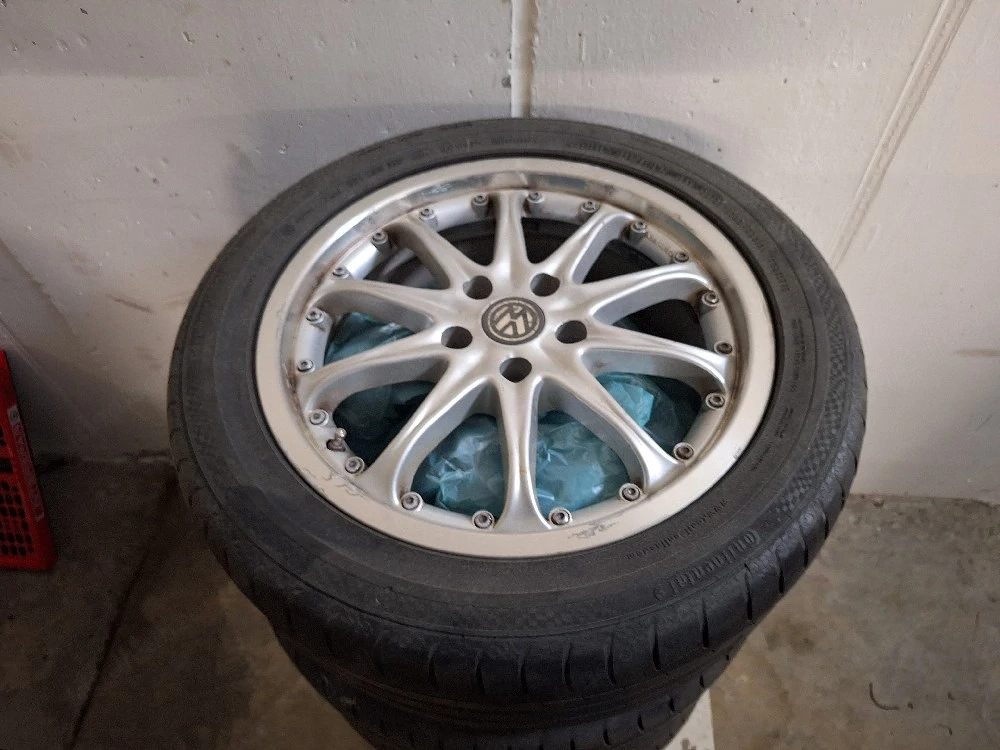 vw Felgen mit Reifen 
