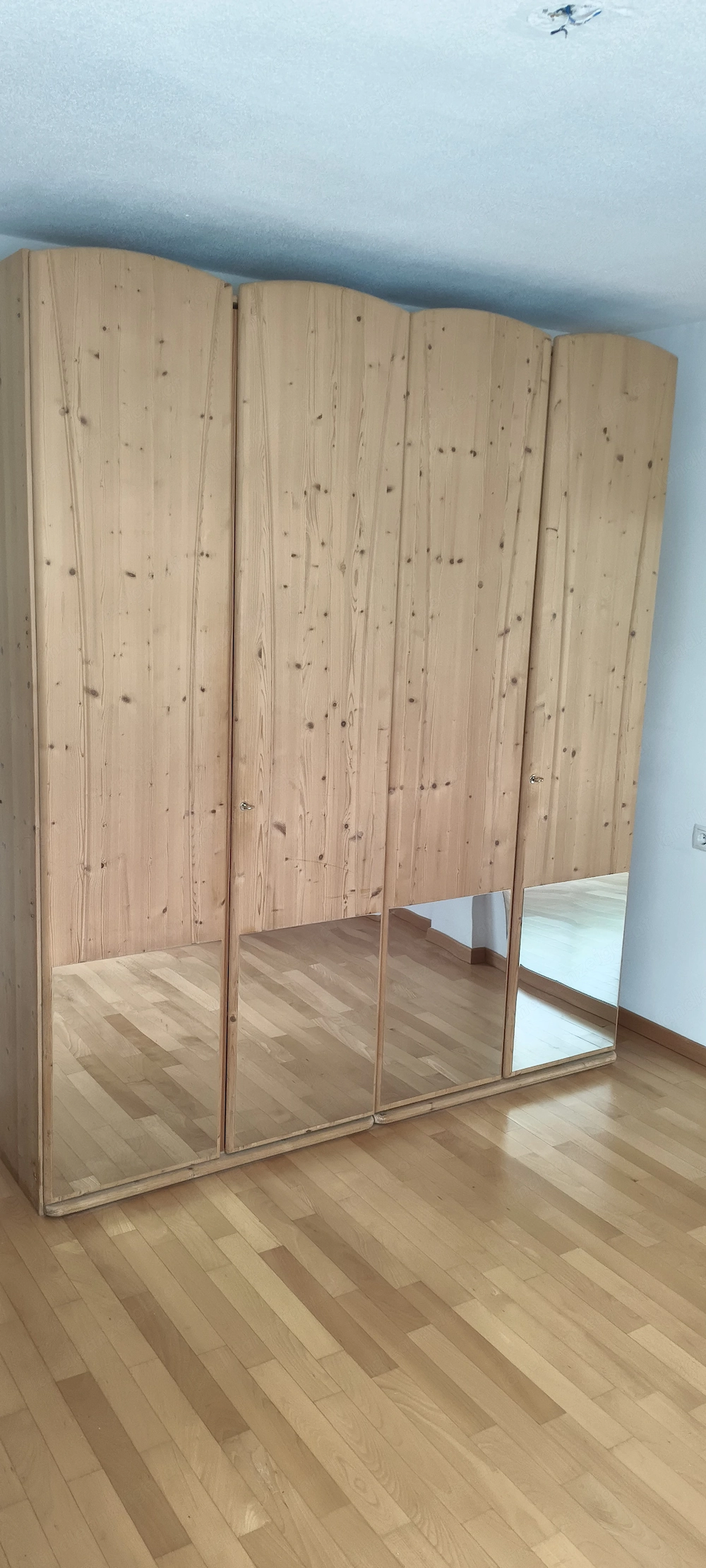 Schlafzimmerschrank Vollholz