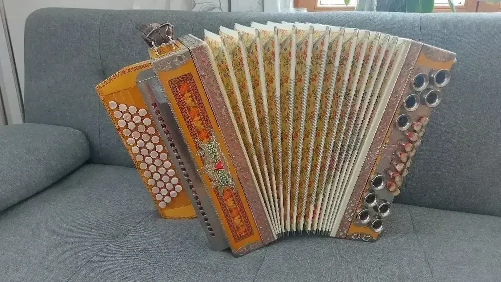 Steirische Harmonika Strasser