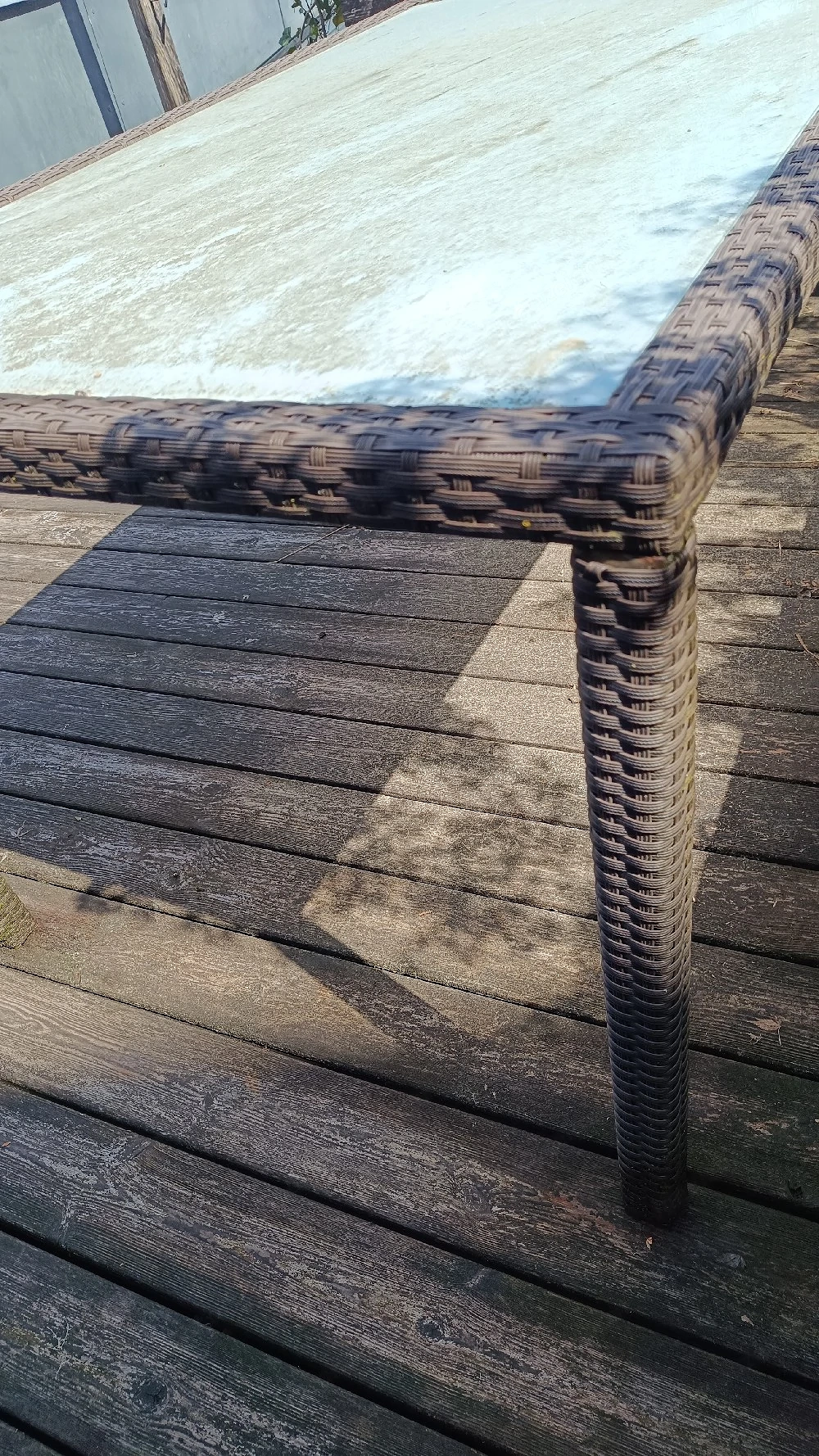 Gartentisch zu verschenken 