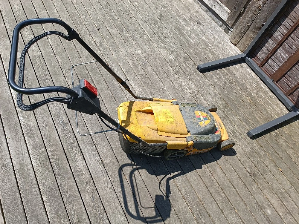 Rasenmäher elektrisch