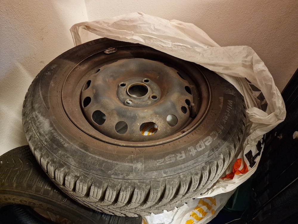 4x Komplettrad Räder Opel Corsa MY 2 R14 32 T