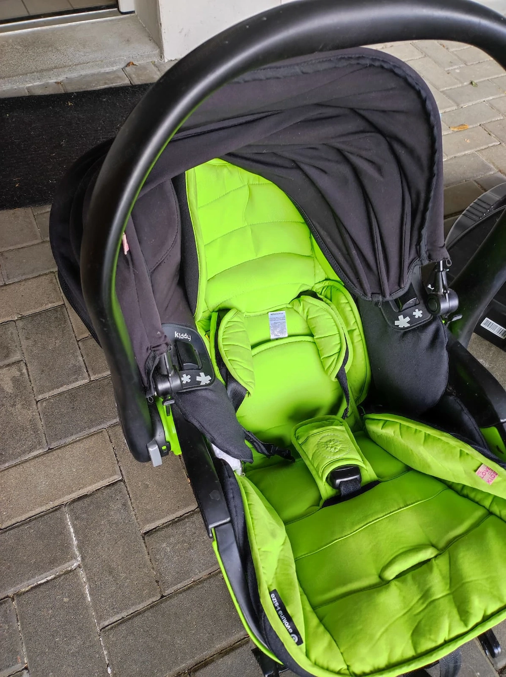 maxicosi kinder   baby autositz