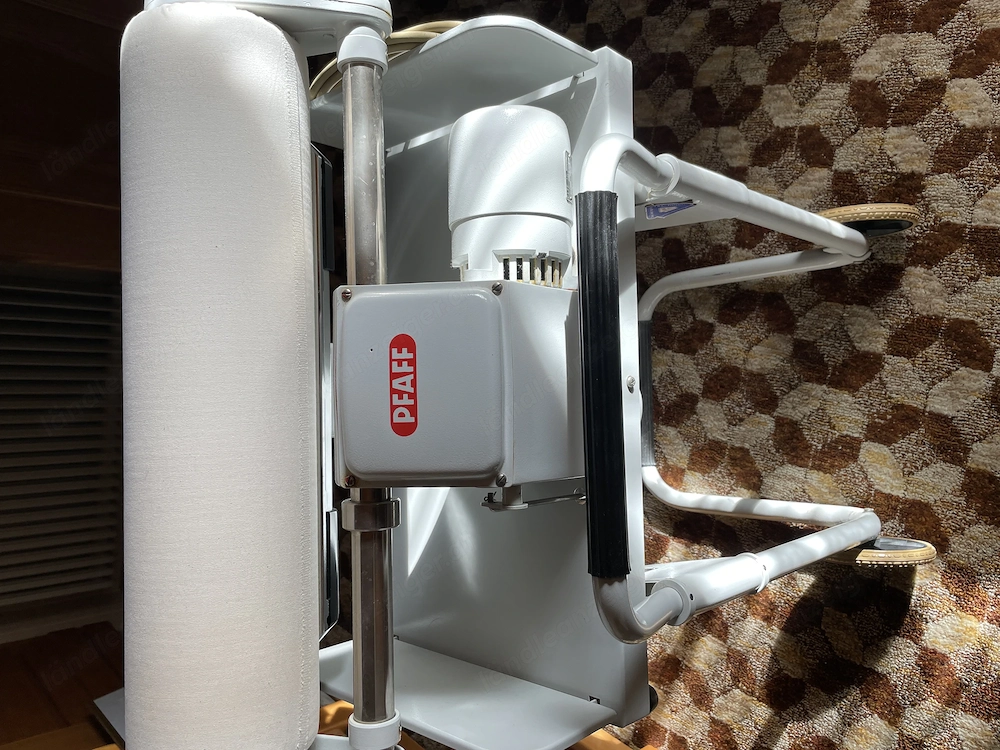 Pfaff Bügelmaschine