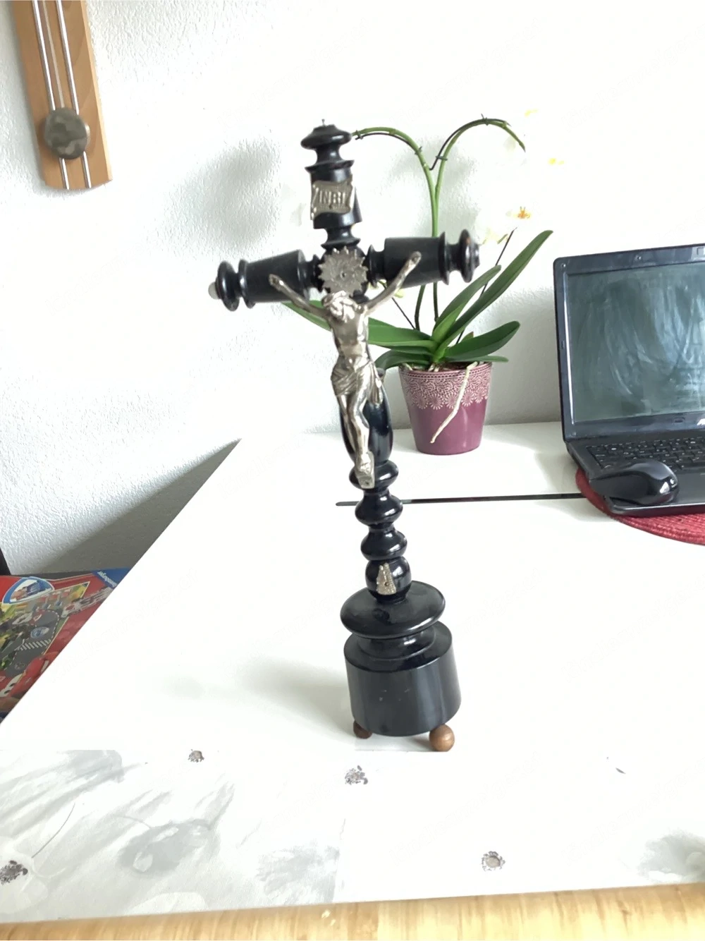 Antikes Tischkreuz