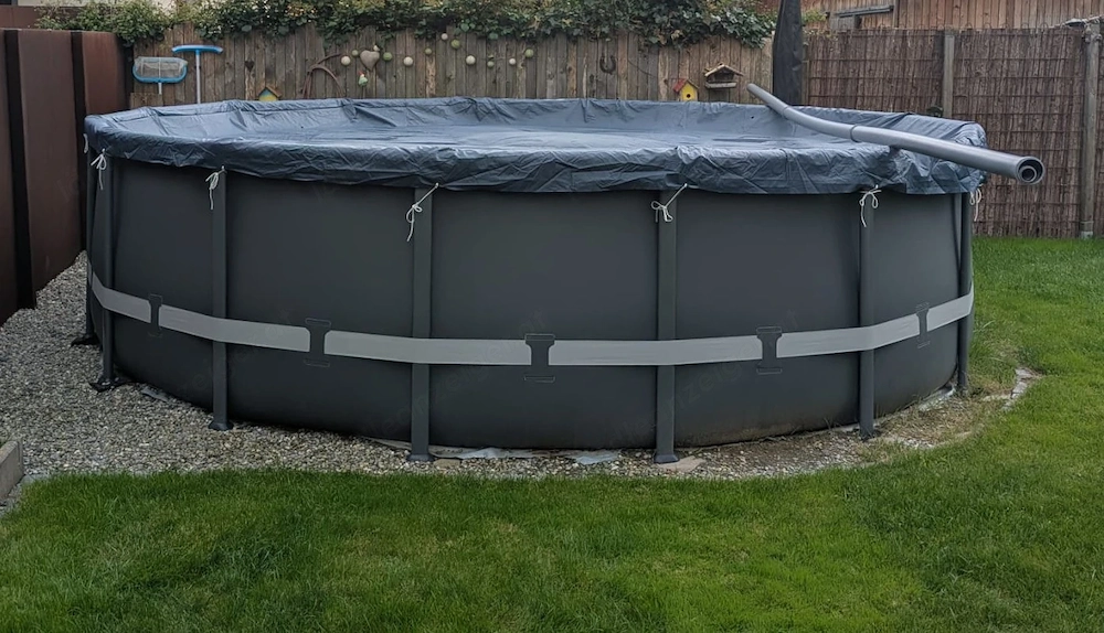 Intex Pool 4, 88m x 1, 32m rund 