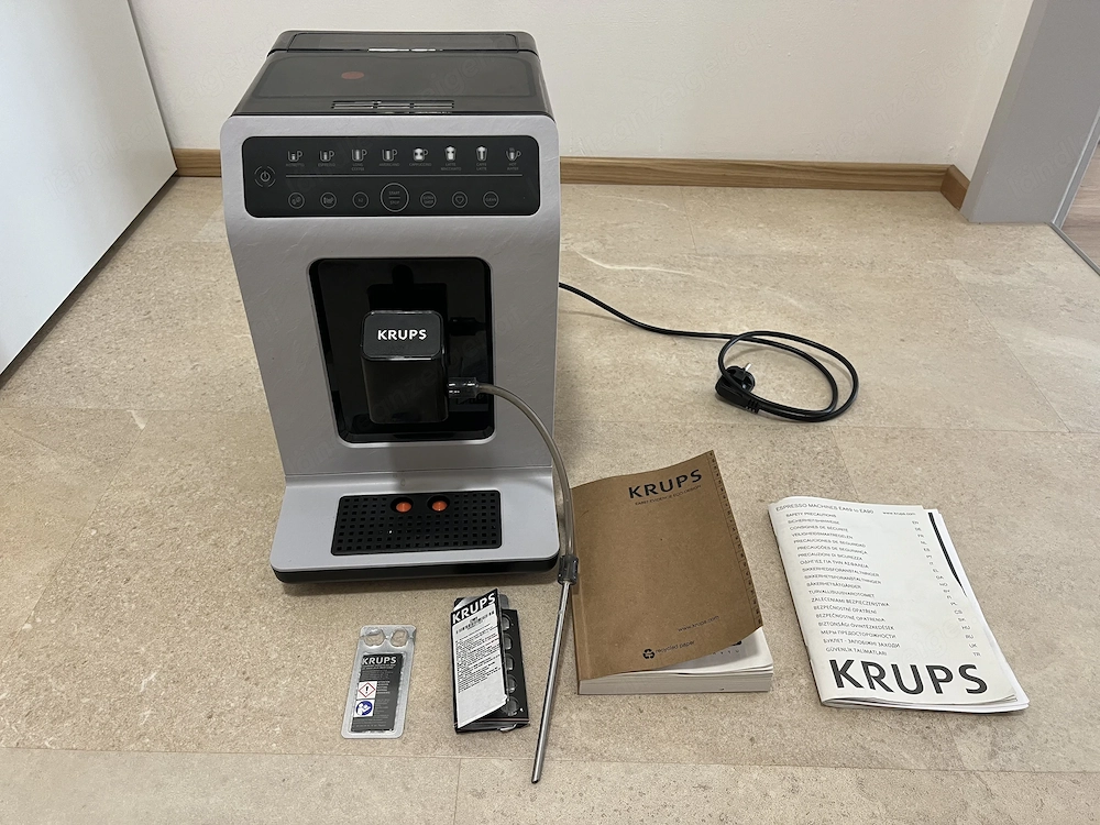 KRUPS Kaffeevollautomat mit Rechnung & Zubehör