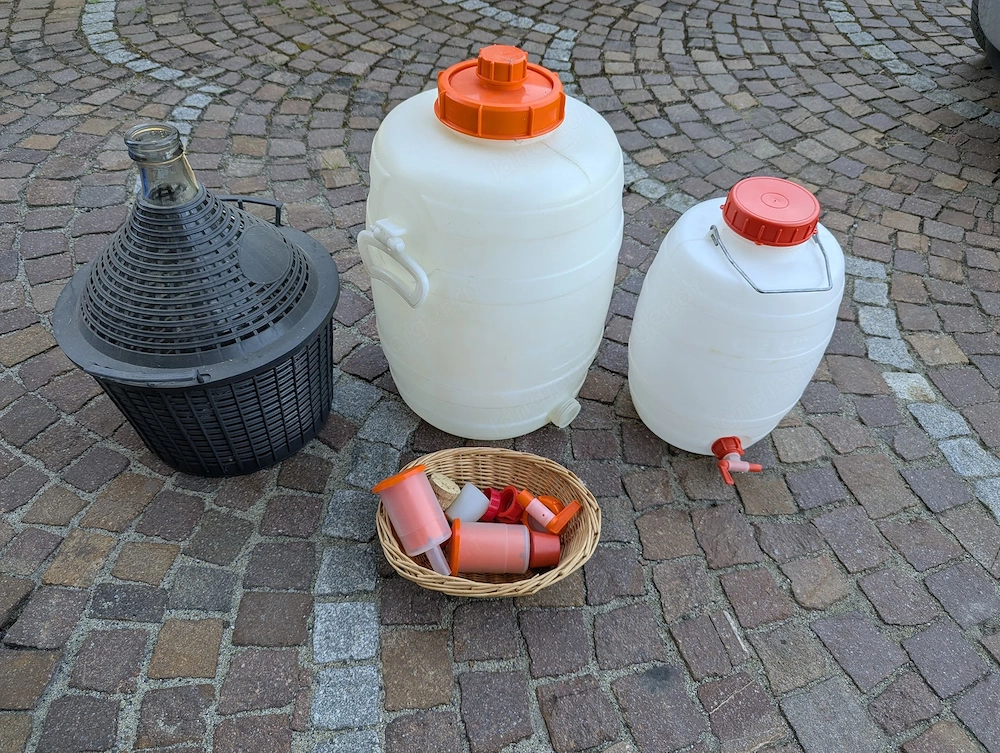 Most und Weinbehaelter
