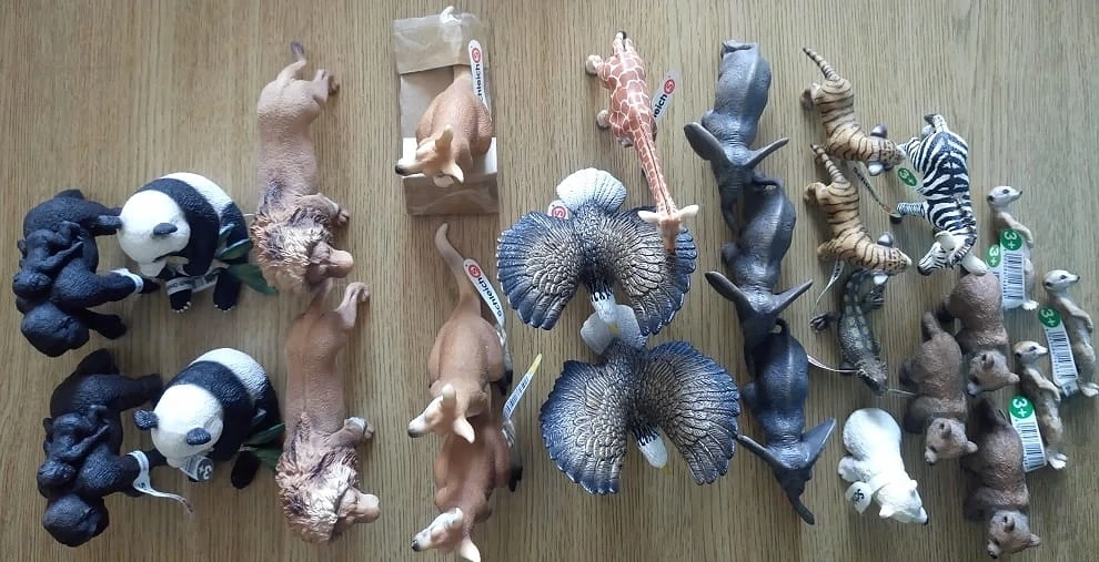 Große Schleich Tierfiguren Sammlung - viele Raritäten und Auslaufmodelle mit Fähnchen