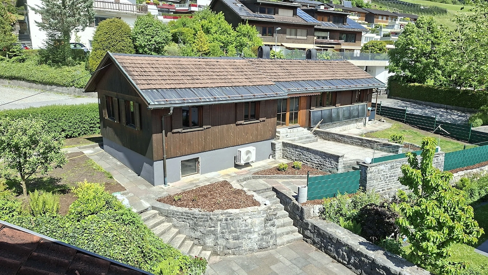 Vermiete kleines Häuschen, 4 Zimmer mit Garten Terrasse und Abstellplatz