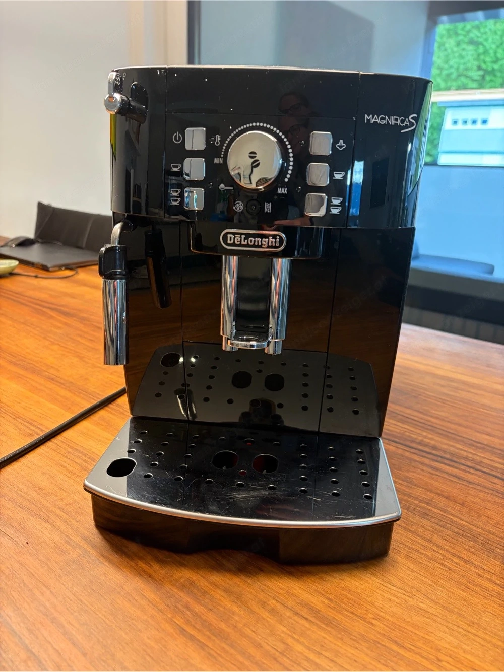Kaffeevollautomat De Longhi Magnifica S