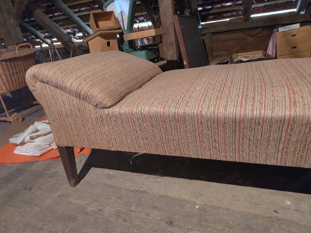 altes sofa