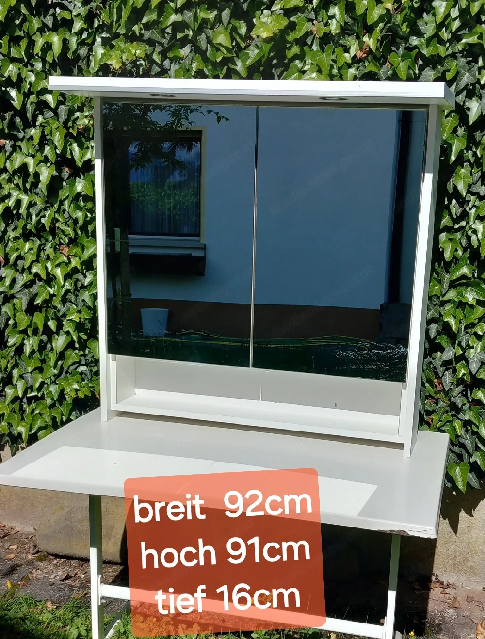 Spielschrank mit Beleuchtung 