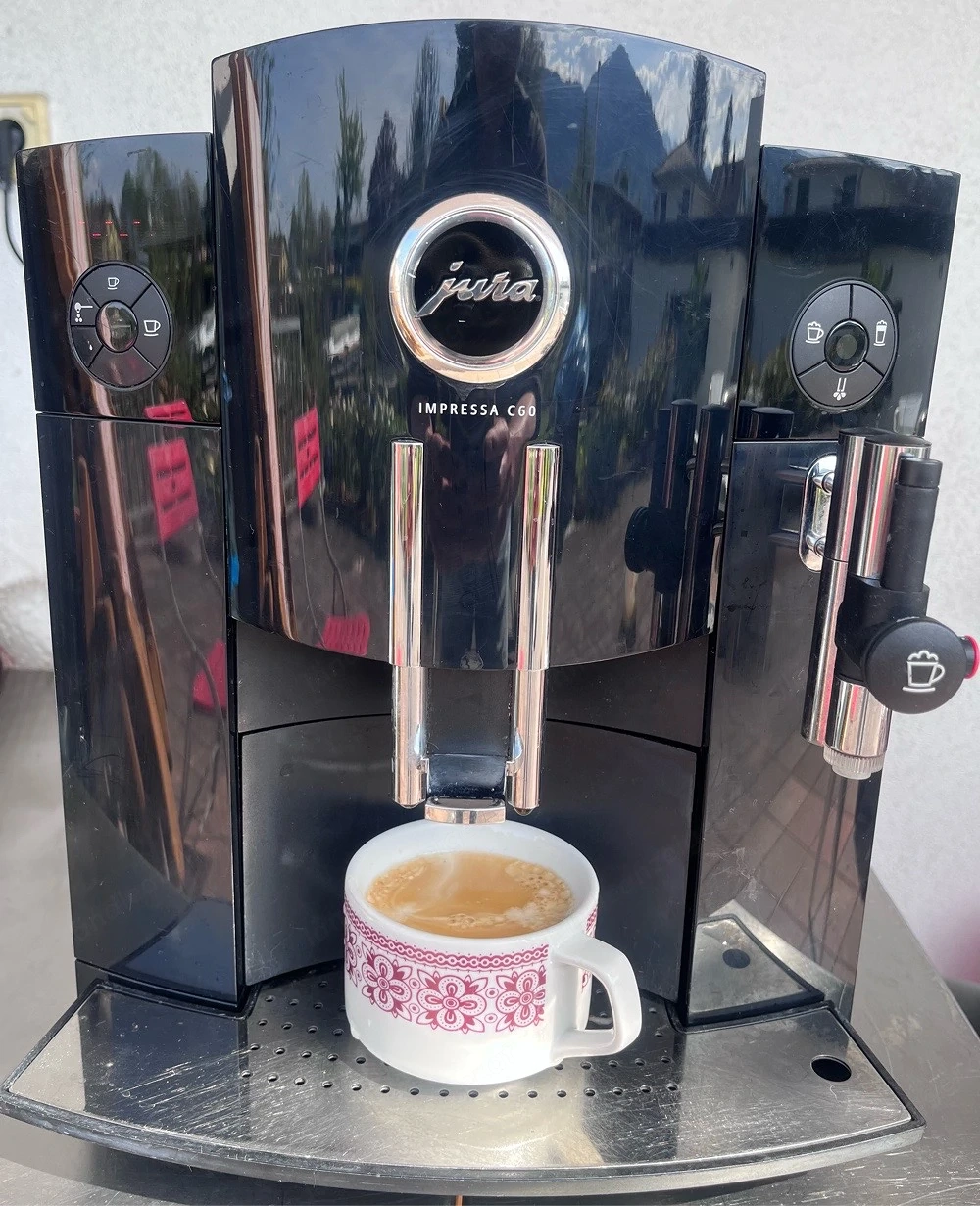 Vorkaufe JURA  Impessa C60 Kaffeemaschine 