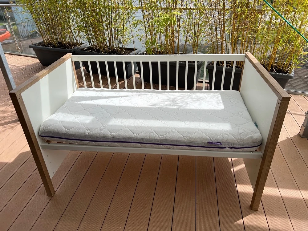 Gitterbett 