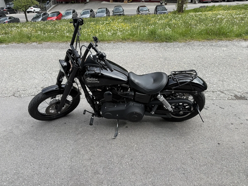 Harley Davidson FXDB Street Bob 2013 - Top Zustand mit vielen Extras