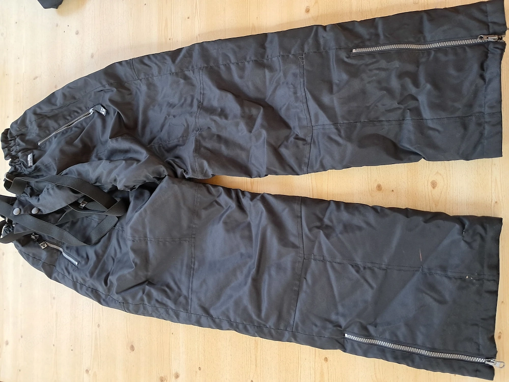 Schwarze Wintersport-   Skihose Herren mit Trägern   Gr. [Größe einfügen]   Top Zustand!