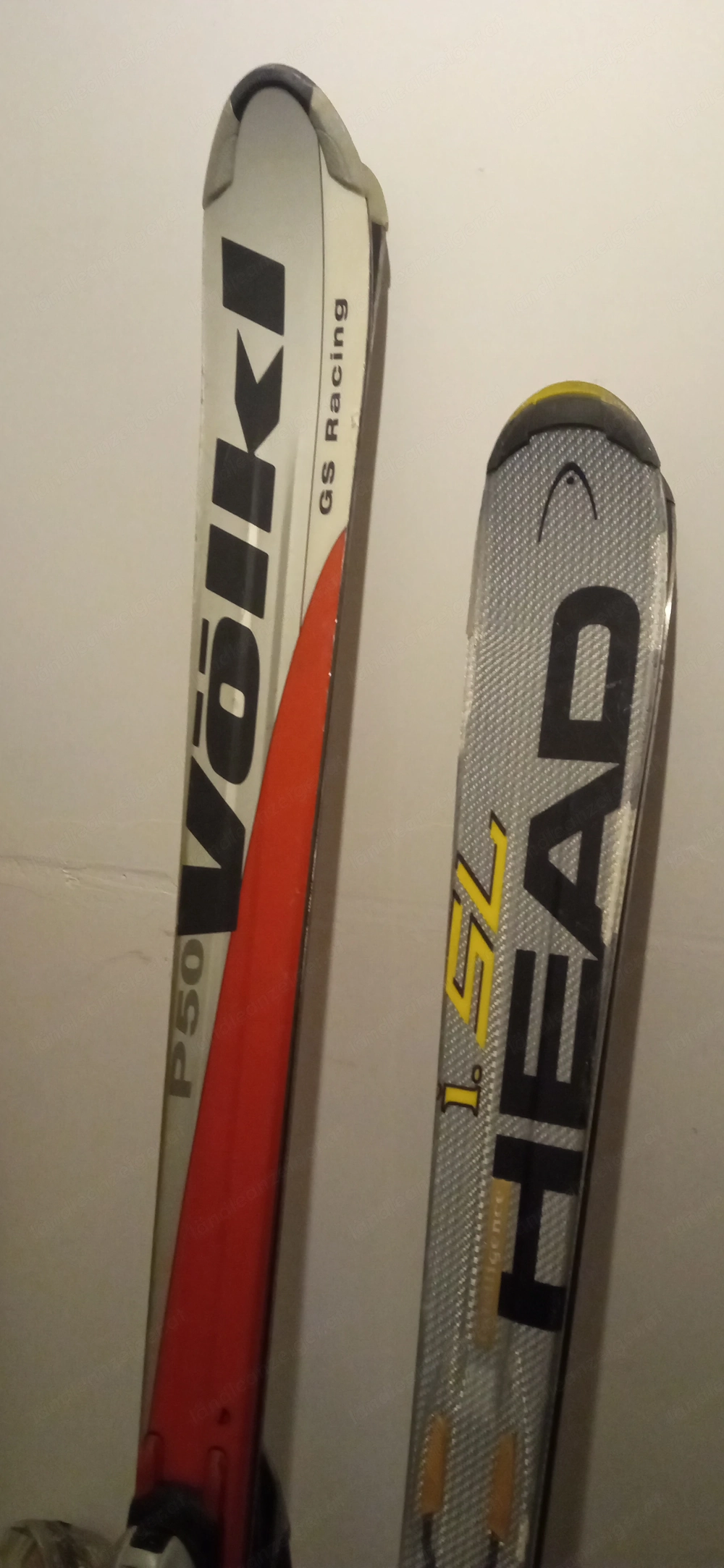 2 Paar Ski zu verschenken 