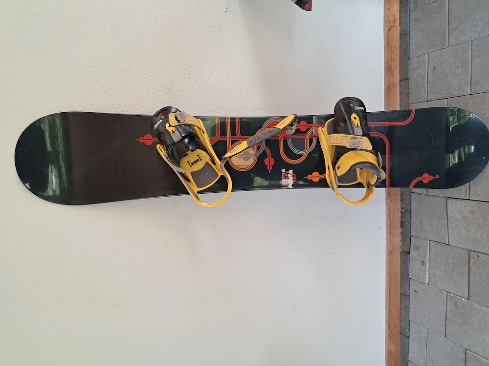 Burton Mayhem 162 All-Mountain Snowboard inkl. Burton Syncro Bindung
