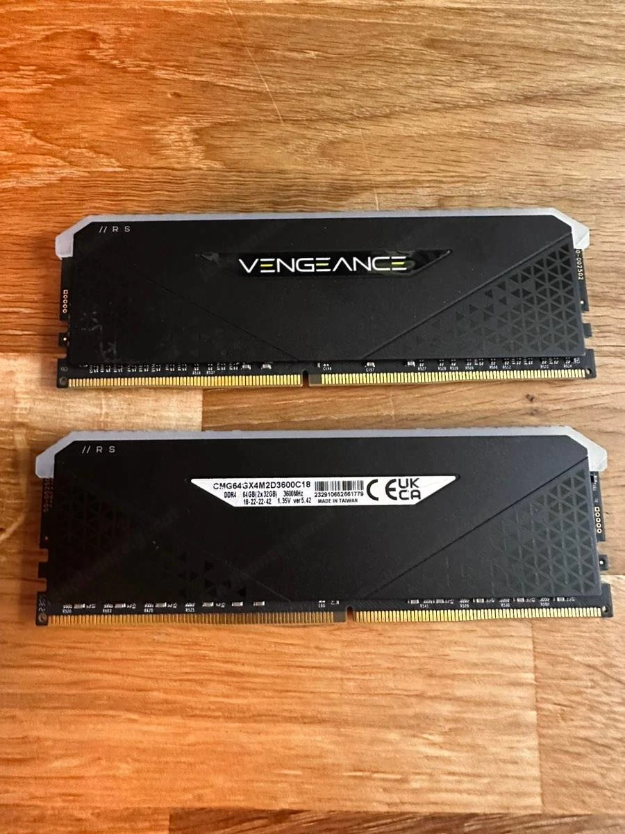 RAM KIT - Corsair Vengeance RGB RS UDIMM 64GB Kit, DDR4-3600, CL18-22-22-42