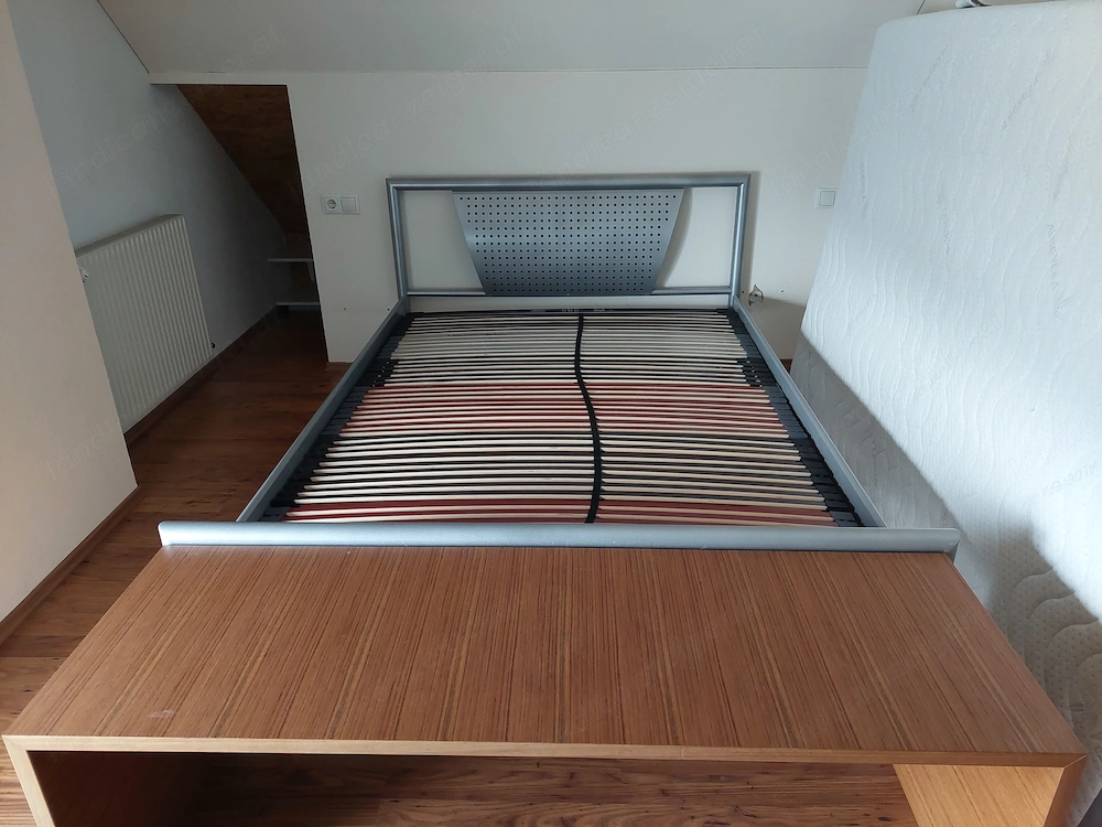 Metallbett